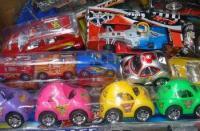 積壓八音槍低價清倉，按斤批發引爆玩具市場新商機